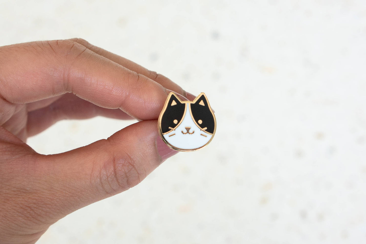Kitty Face Enamel Pin