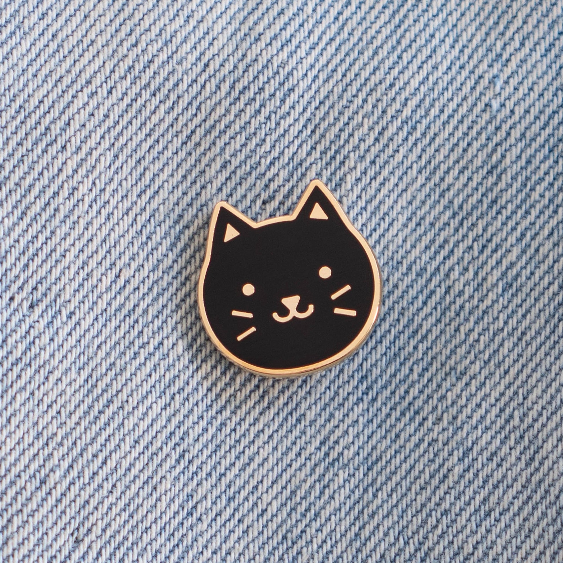 Kitty Face Enamel Pin