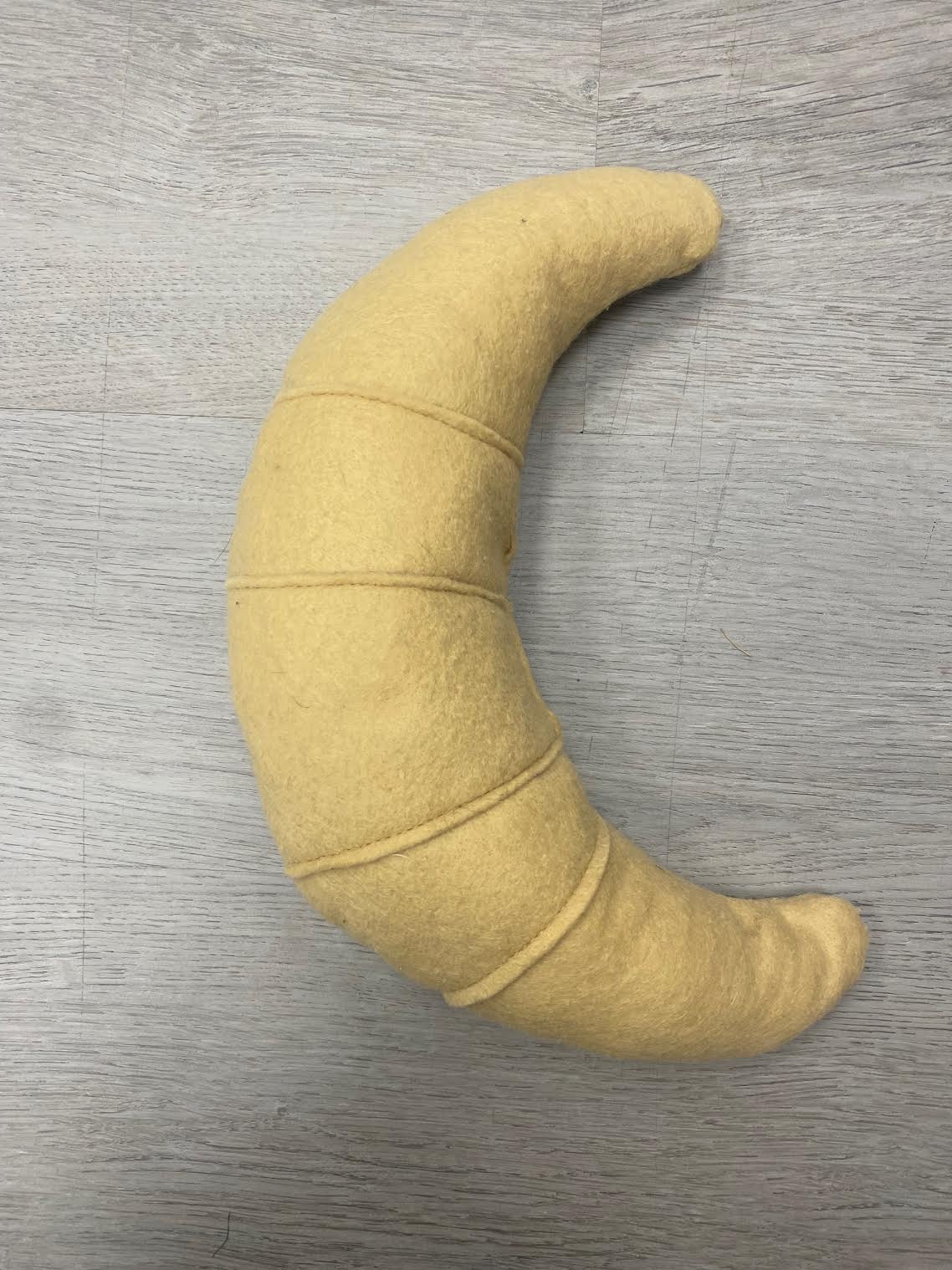 Catnip crescent toy