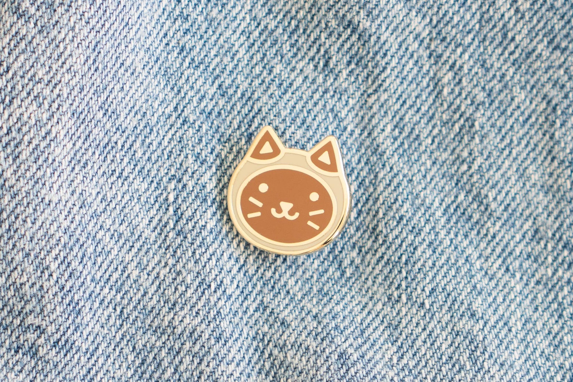 Kitty Face Enamel Pin