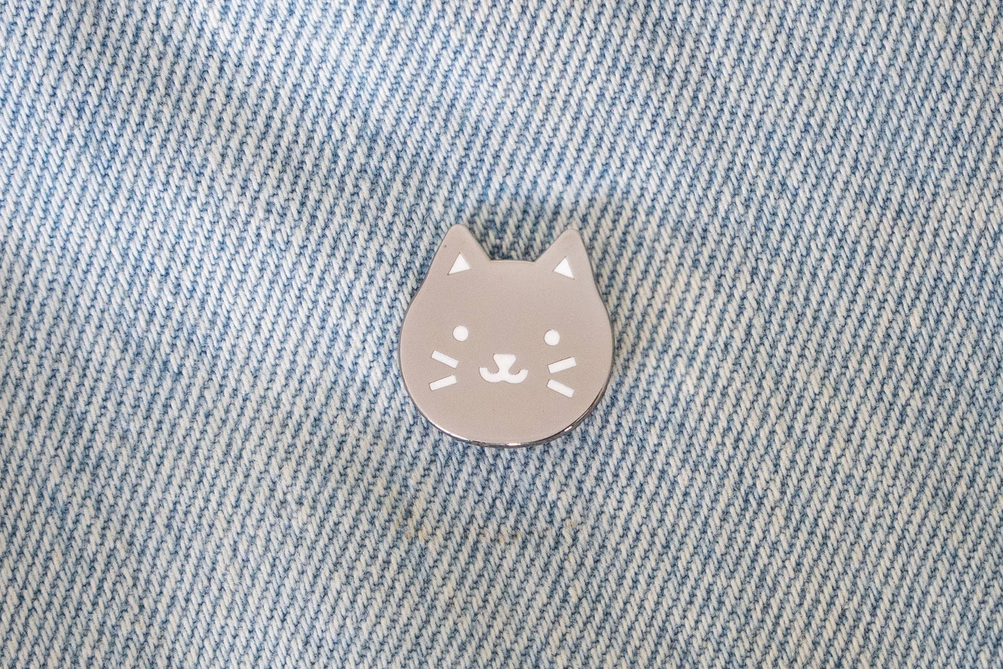 Kitty Face Enamel Pin