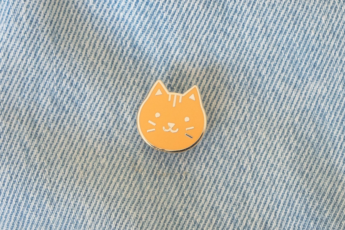 Kitty Face Enamel Pin