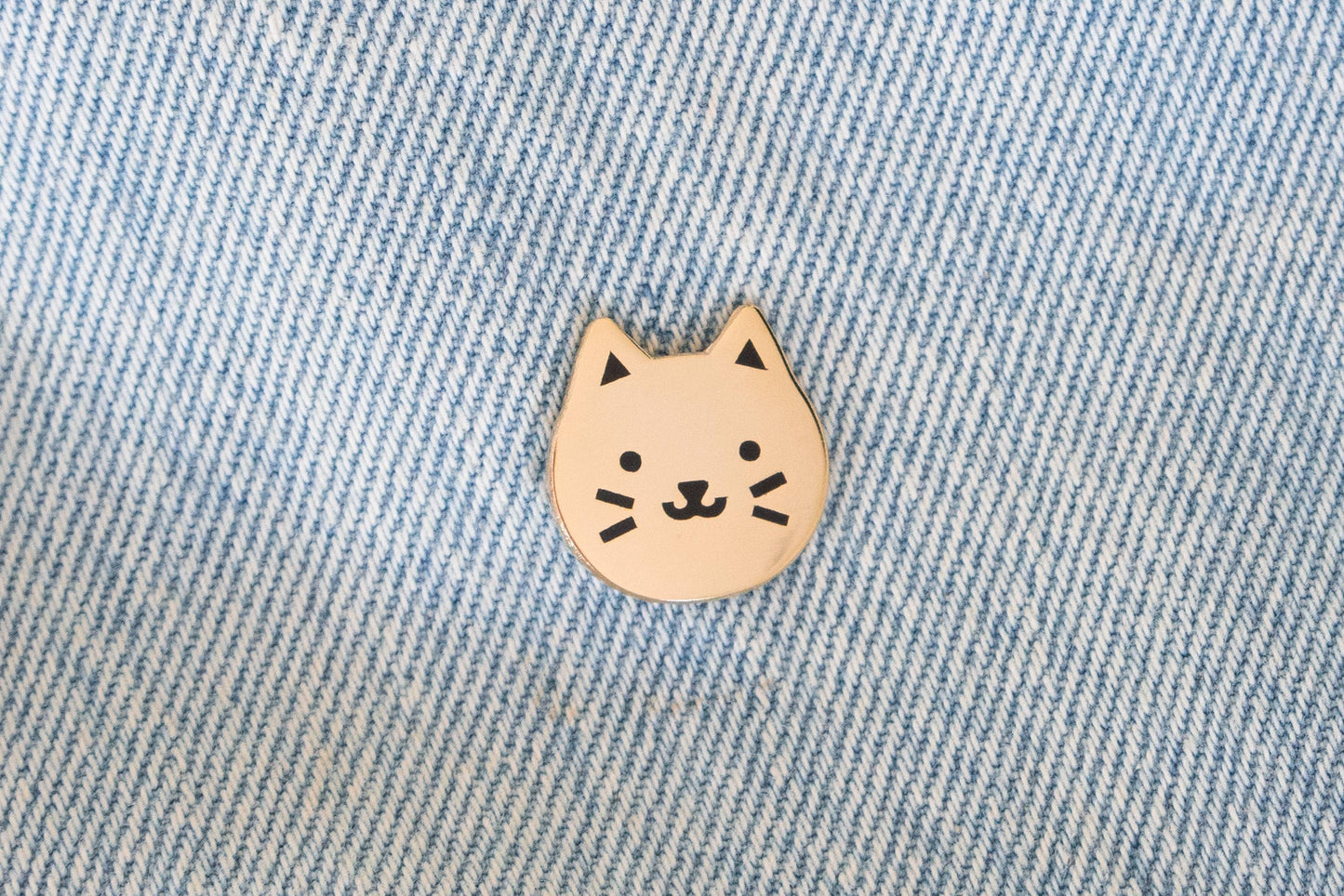 Kitty Face Enamel Pin