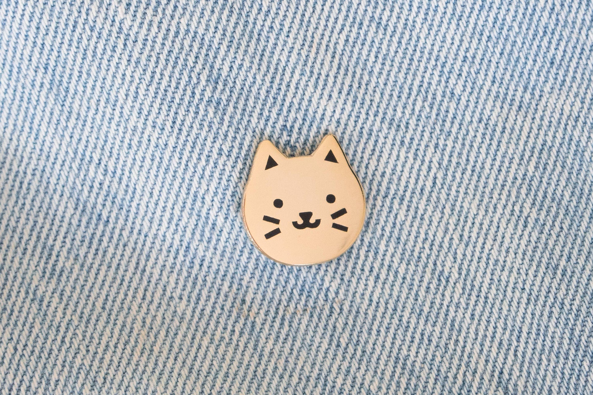 Kitty Face Enamel Pin