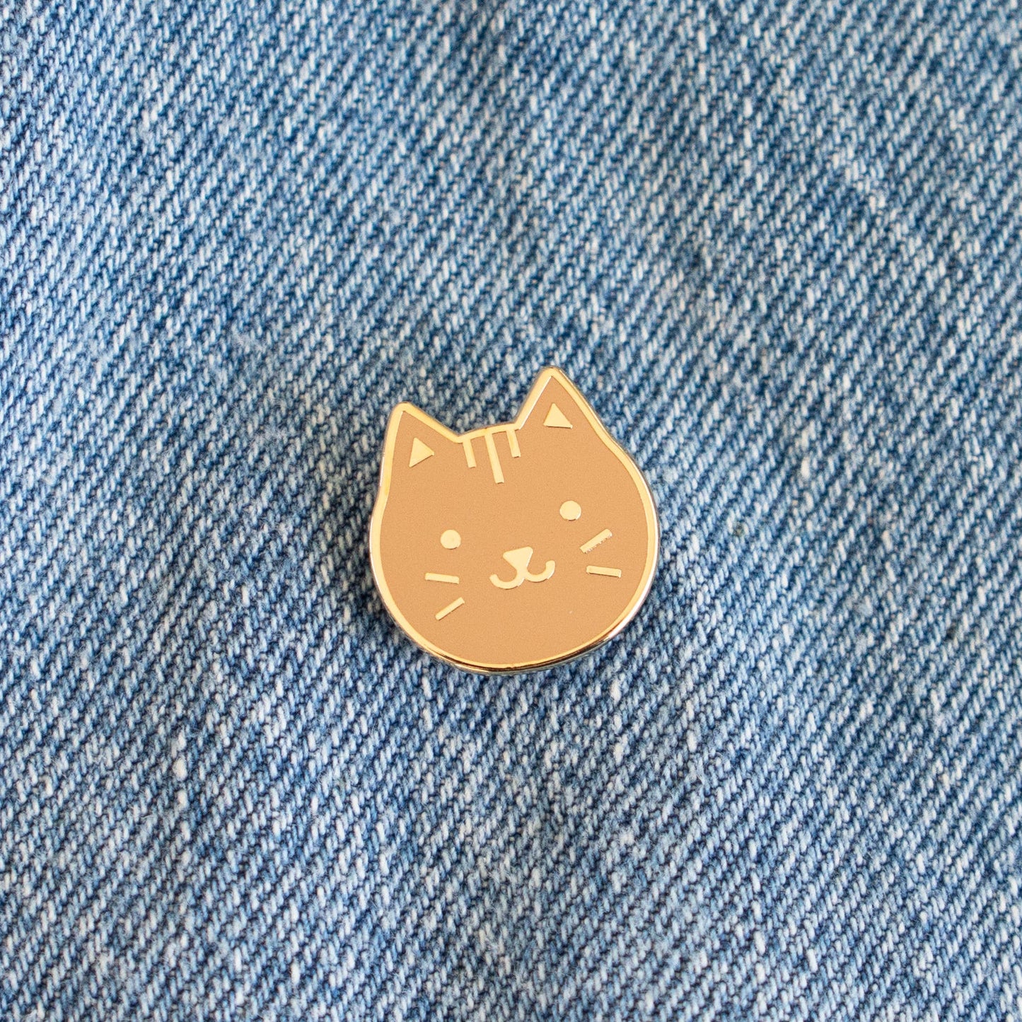 Kitty Face Enamel Pin