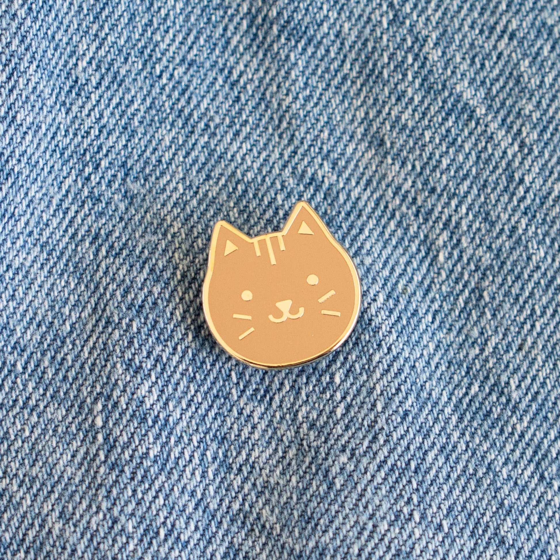 Kitty Face Enamel Pin